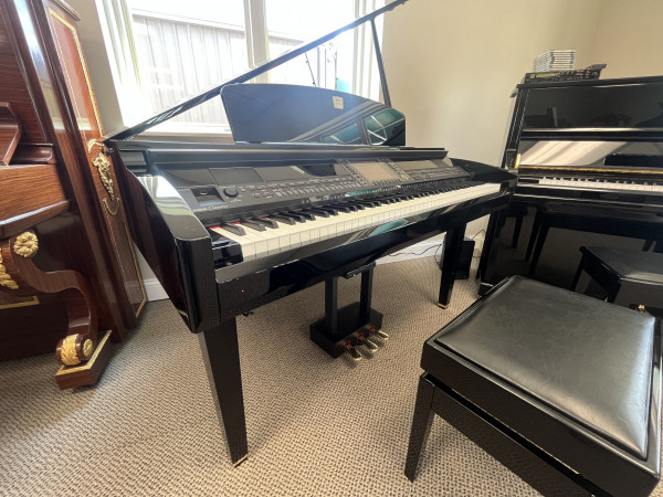 Yamaha CVP409GP Clavinova digital baby grand piano